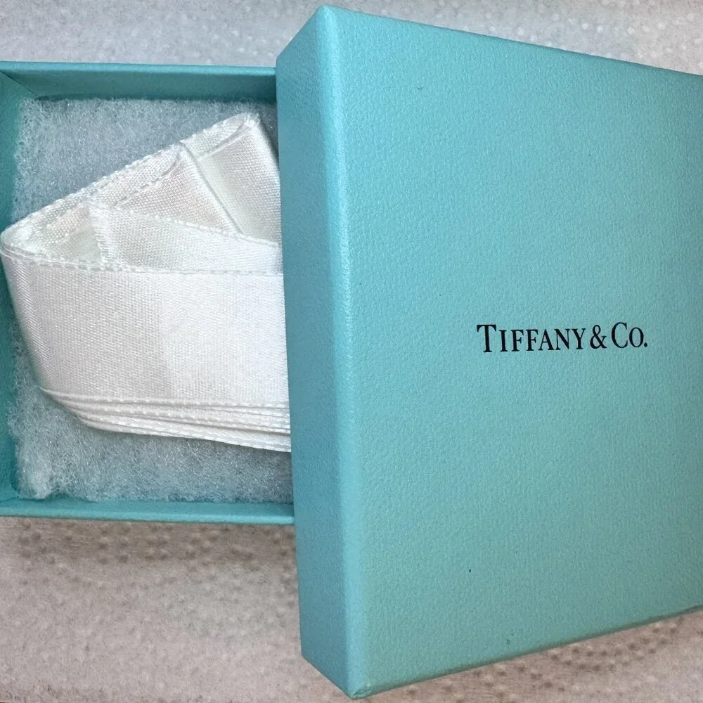 Tiffany & Co. Vintage Sterling Silver Earrings Bundle - Picture 2 of 7